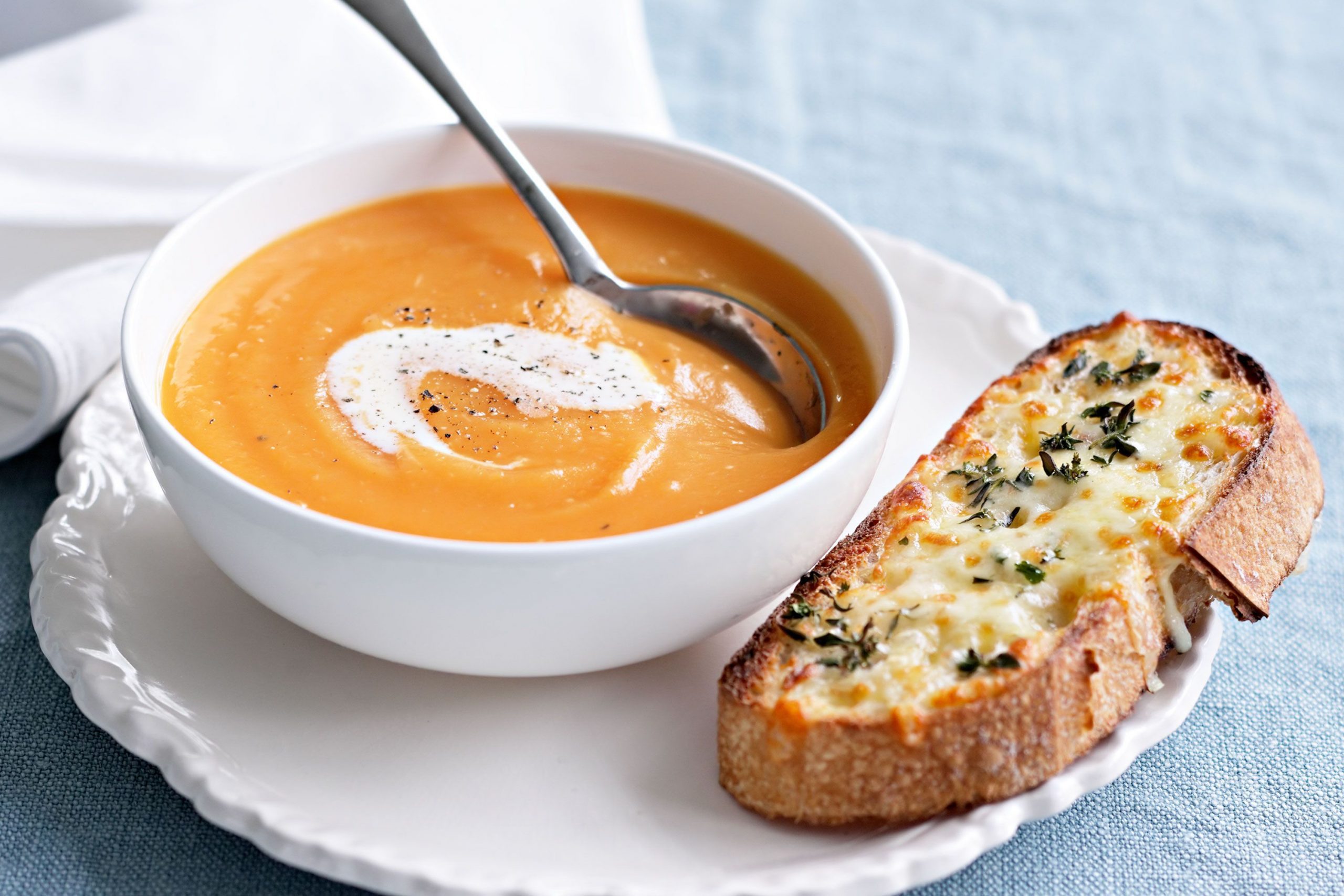 Me:Mo Cooks… Sweet Potato Soup
